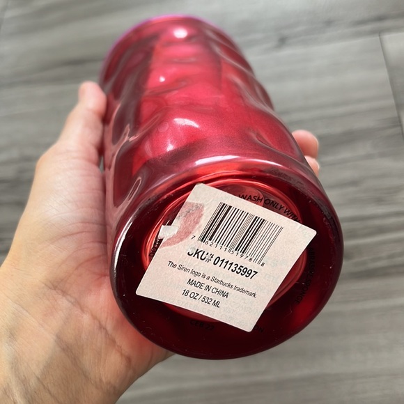 💗NWT💗Starbucks Glass Embossed Tumbler Red 18oz - Picture 3 of 8